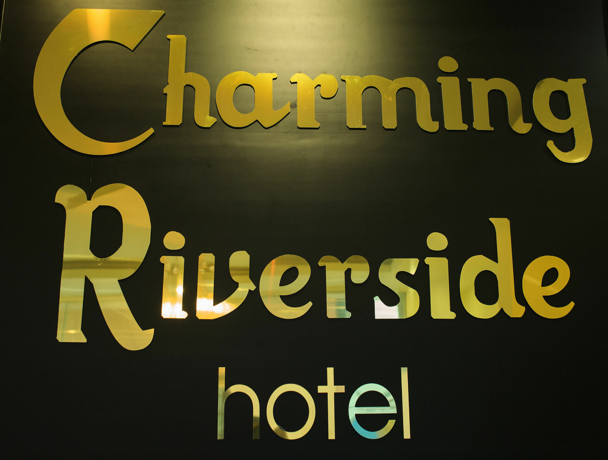Charming Riverside Hotel Hue Zewnętrze zdjęcie